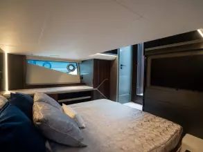 24 - Master Cabin