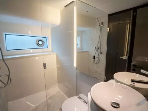 31 - VIP Cabin En Suite