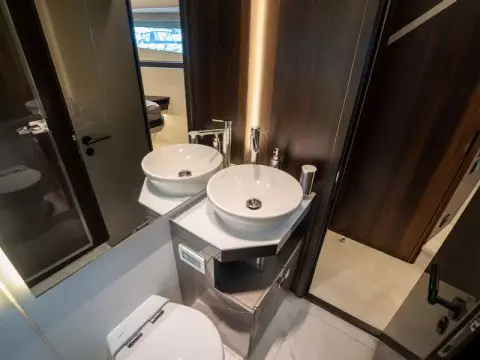 30 - VIP Cabin En Suite
