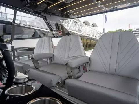 13 - Helm Seating