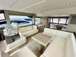 6 - Saloon