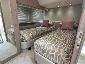 11 - Twin Cabin