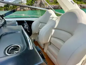 16 - Helm Seating
