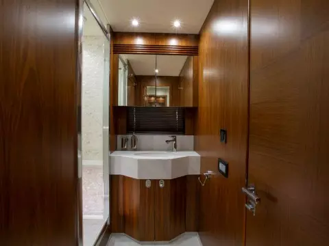 36 - Double Cabin En Suite