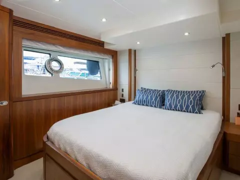 34 - Double Cabin