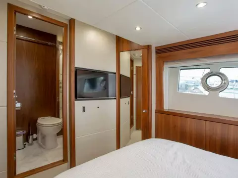 35 - Double Cabin