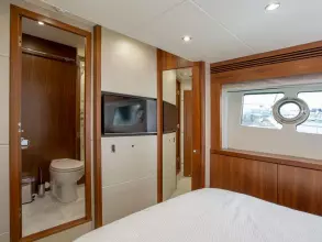 35 - Double Cabin