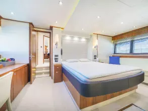 25 - Master Cabin