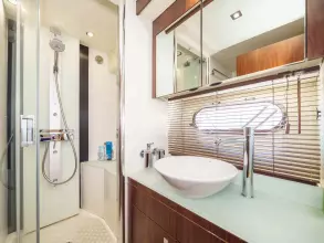 35 - Double Cabin En Suite