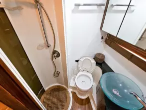 19 - En Suite