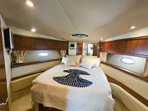 16 - VIP Cabin