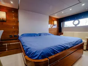 21 - Master Cabin