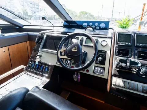 23 - Helm