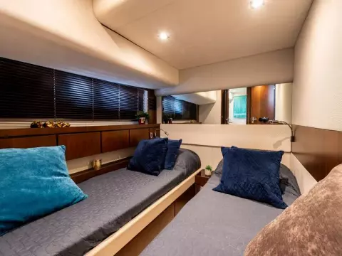 34 - Twin Cabin