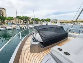 15 - Foredeck