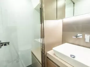 31 - Master Cabin En Suite