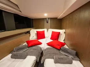 34 - Twin Cabin