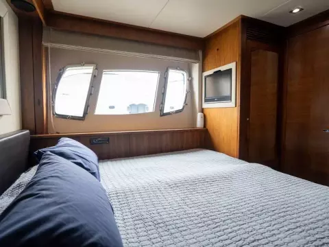 40 - Double Cabin