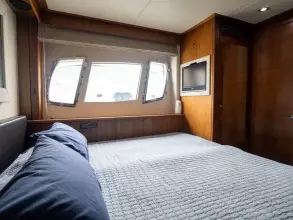 40 - Double Cabin