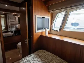 47 - Twin Cabin