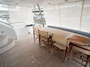 21 - Aft Cockpit