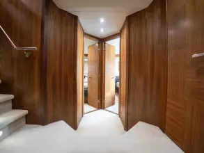32 - Lower Deck