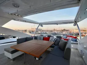 7 - Flybridge
