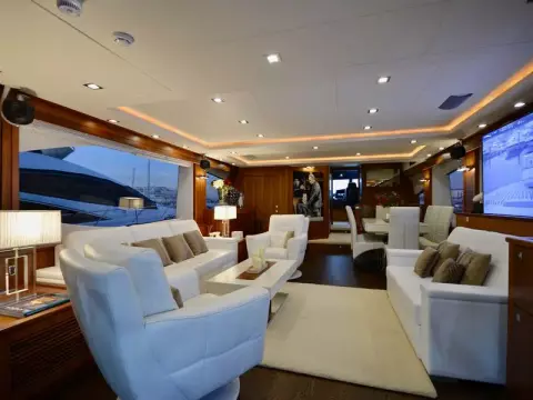 21 - Saloon