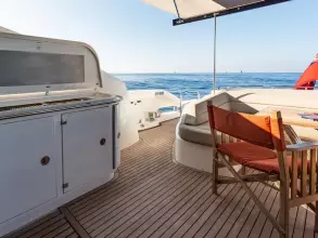 8 - Aft Cockpit