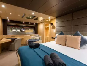 18 - Master Cabin