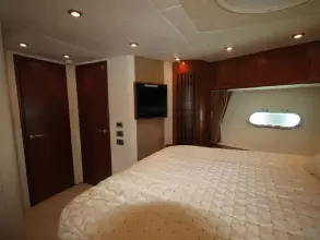 31 - VIP Cabin