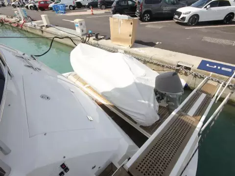 13 - Bathing Platform