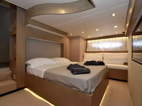 14 - Master Cabin