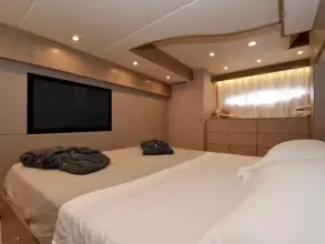 16 - Master Cabin