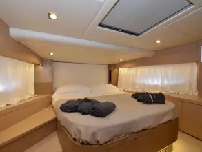 17 - VIP Cabin