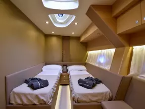 20 - Guest Twin Cabin