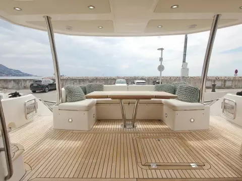 13 - Aft Cockpit