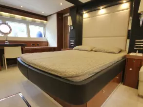 27 - Master Cabin