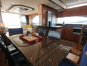 19 - Dining & Galley
