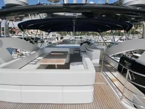 3 - Flybridge