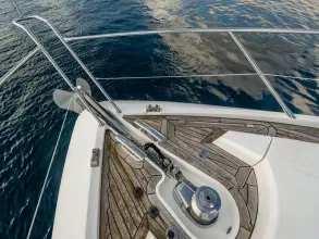 10 - Foredeck