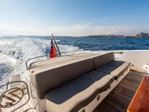12 - Aft Sunpad