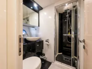 34 - VIP Cabin En Suite