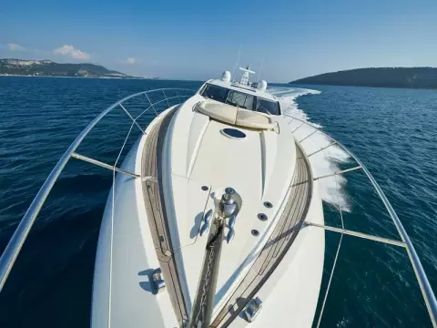 5 - Foredeck