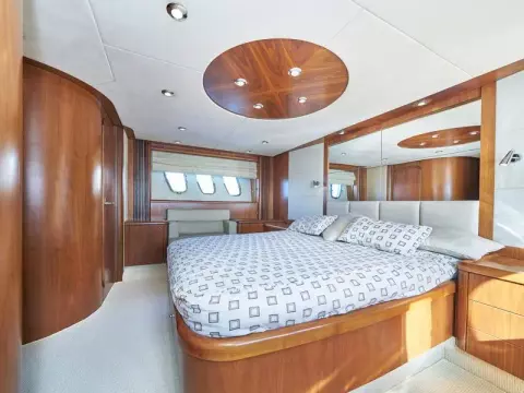 23 - Master Cabin