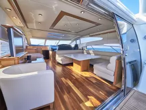 11 - Saloon