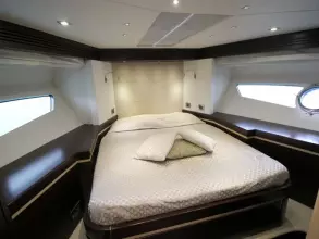 20 - VIP Cabin