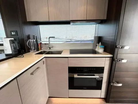 10 - Galley