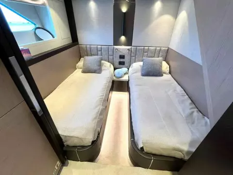 17 - Guest Twin Cabin