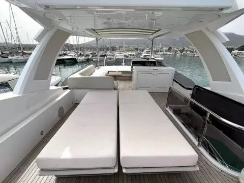 3 - Flybridge